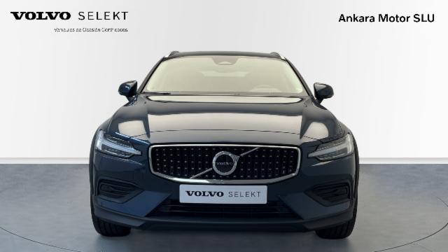 Volvo  2.0 B4 D CROSS COUNTRY CORE AUTO AWD 5P